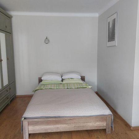 Przytulna I Przestrzenna Garsoniera- Centrum Tarnow Ngoại thất bức ảnh